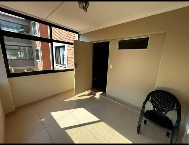 2 BEDROOM APARTMENT TO LET IN MONTANA